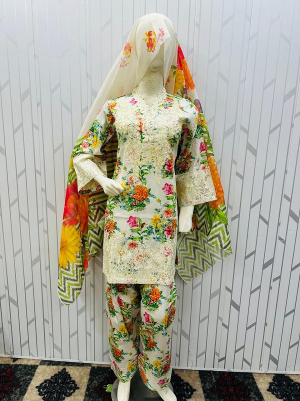 Contraya Printed with Lace Embroidery