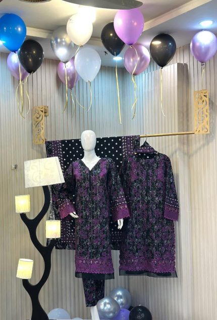 Khaddar Embroidered 3-Piece Suit