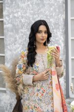 Floral Winter Cotraya 3 Piece Embroidered Suit